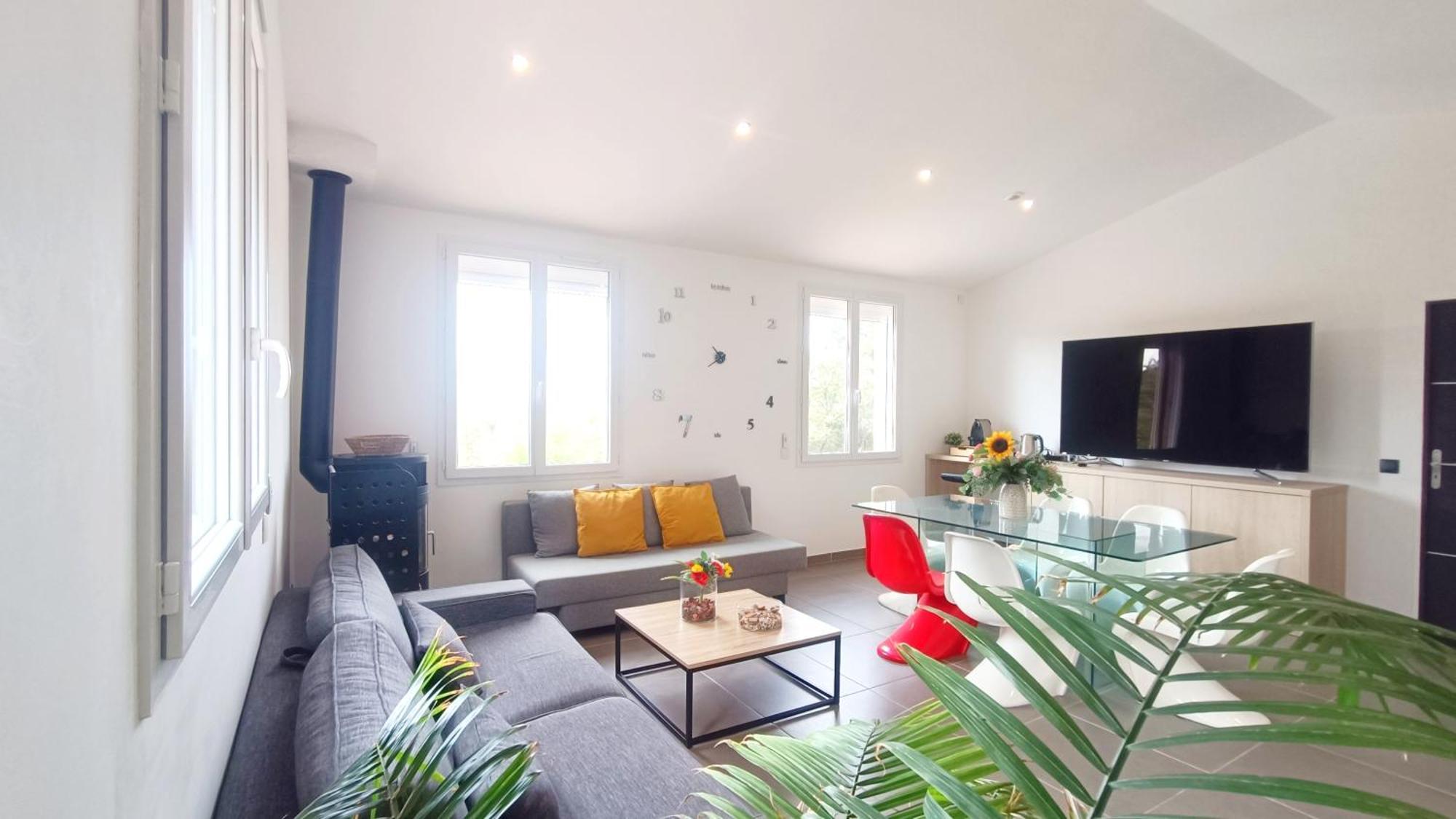 Appartement Pinede Man Yelle ساناري سور مير المظهر الخارجي الصورة